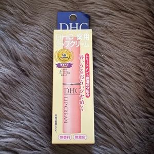 DHC Moisture Lip Cream Balm Olive Oil Aloe Vitamin E 1.5g